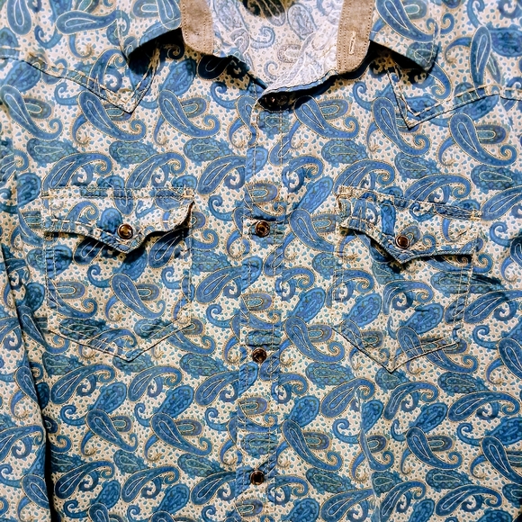 Men's XXL Blue Paisley Regular Fit Authenic Western Shirt W/Pearl Snaps - Picture 2 of 7